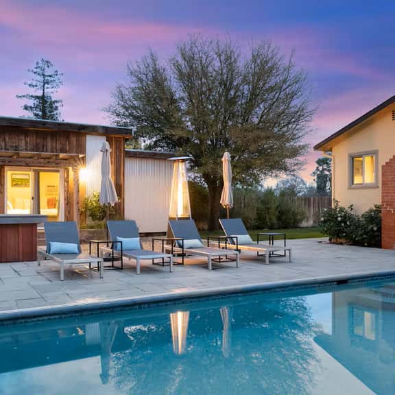 Vineyard-House Escape in Sonoma Wine Country - Image 1